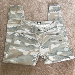 BDG Camo Pants